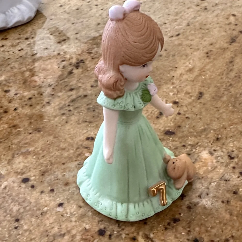 Growing Up Birthday Girls 7th birthday Figurine or cake topper. Brown hair.